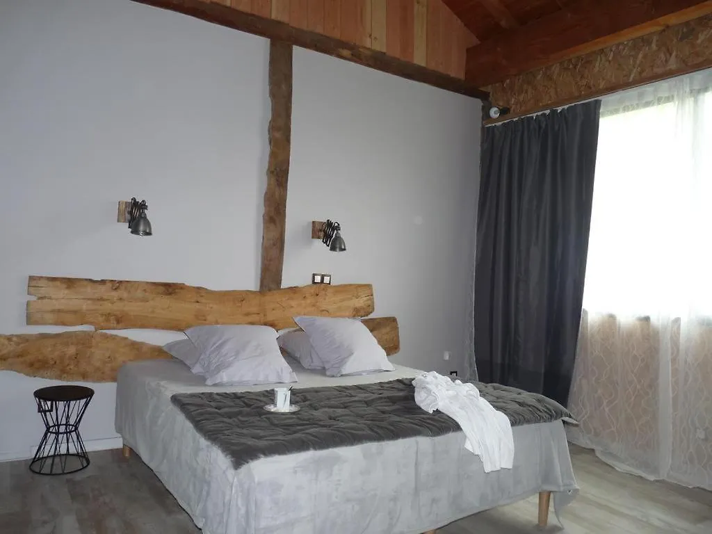 Couette-café Chambres d'Hôtes Les Châtaigniers de Florac Surba